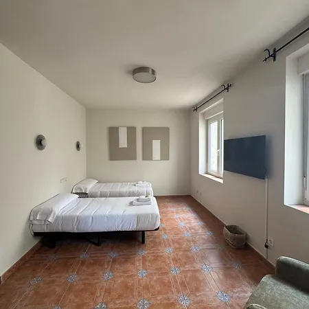Bedmates Centro Avila