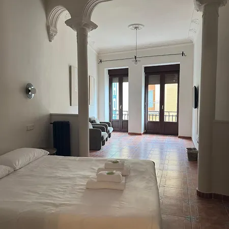 Bedmates Centro Hotel 2*