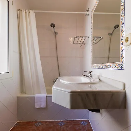 Bedmates Centro 2* Avila