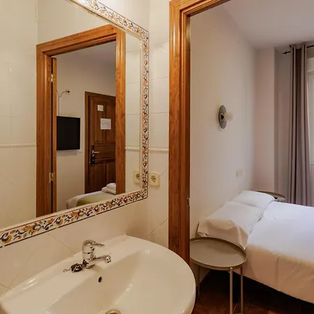 Hotel Bedmates Centro 2*